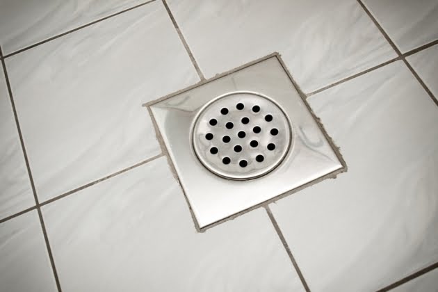 7 Clogged Shower Drain Solutions That You Can Try