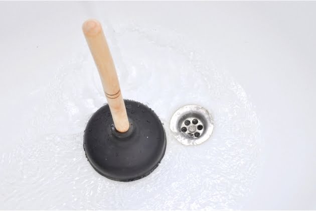 8 Best Solutions to Clear a Clogged Sink