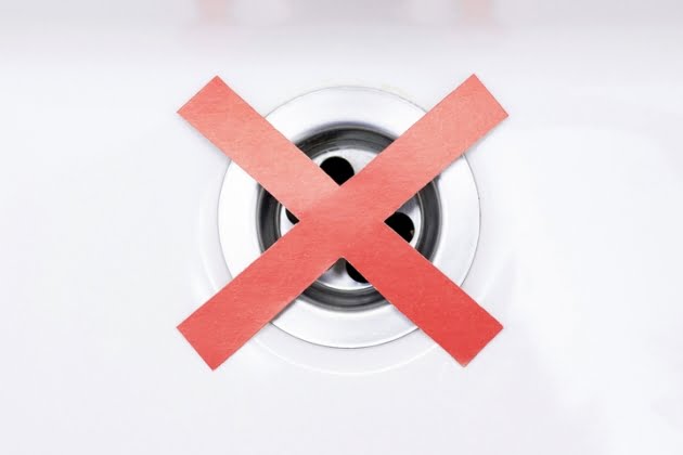 8 Household Items You Can Never Pour or Put Down the Drain