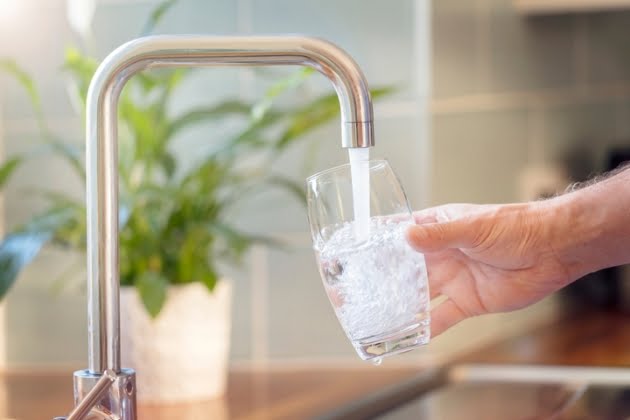 5 Reasons Why There Is Cloudy Tap Water From Your Faucet