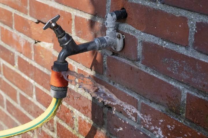 You may have a leaking outdoor faucet if you have foundation damage.